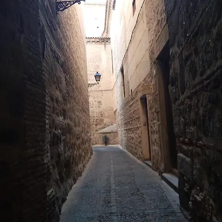 Puerta Del Vado Bajo