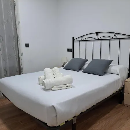 Puerta Del Vado Bajo *
